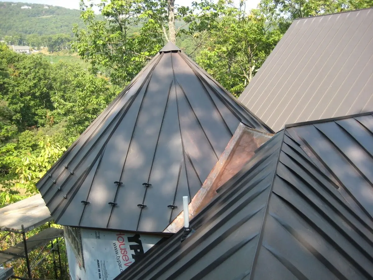Professional Roof Tarp Installation by Craftsman Roofing in Dixie